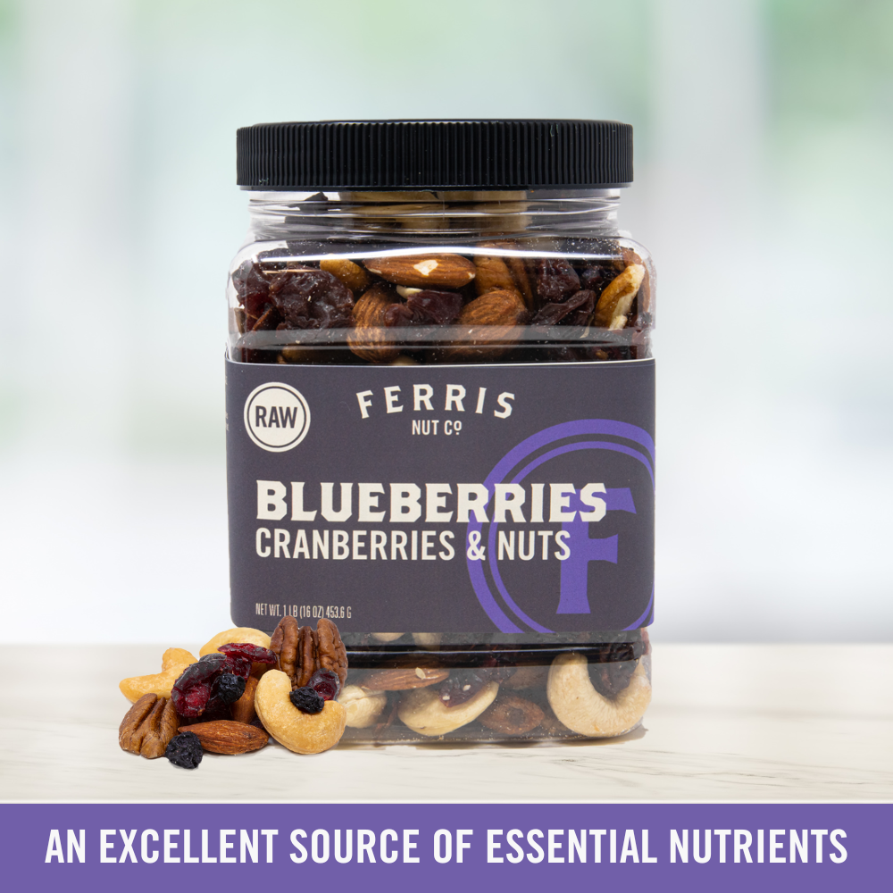 Blueberries, Cranberries and Nuts (Raw) 16 oz.